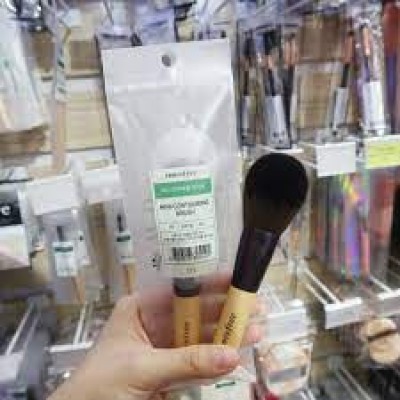 Cọ Đánh Khối Thân Ngắn Innisfree Mini Contouring Brush